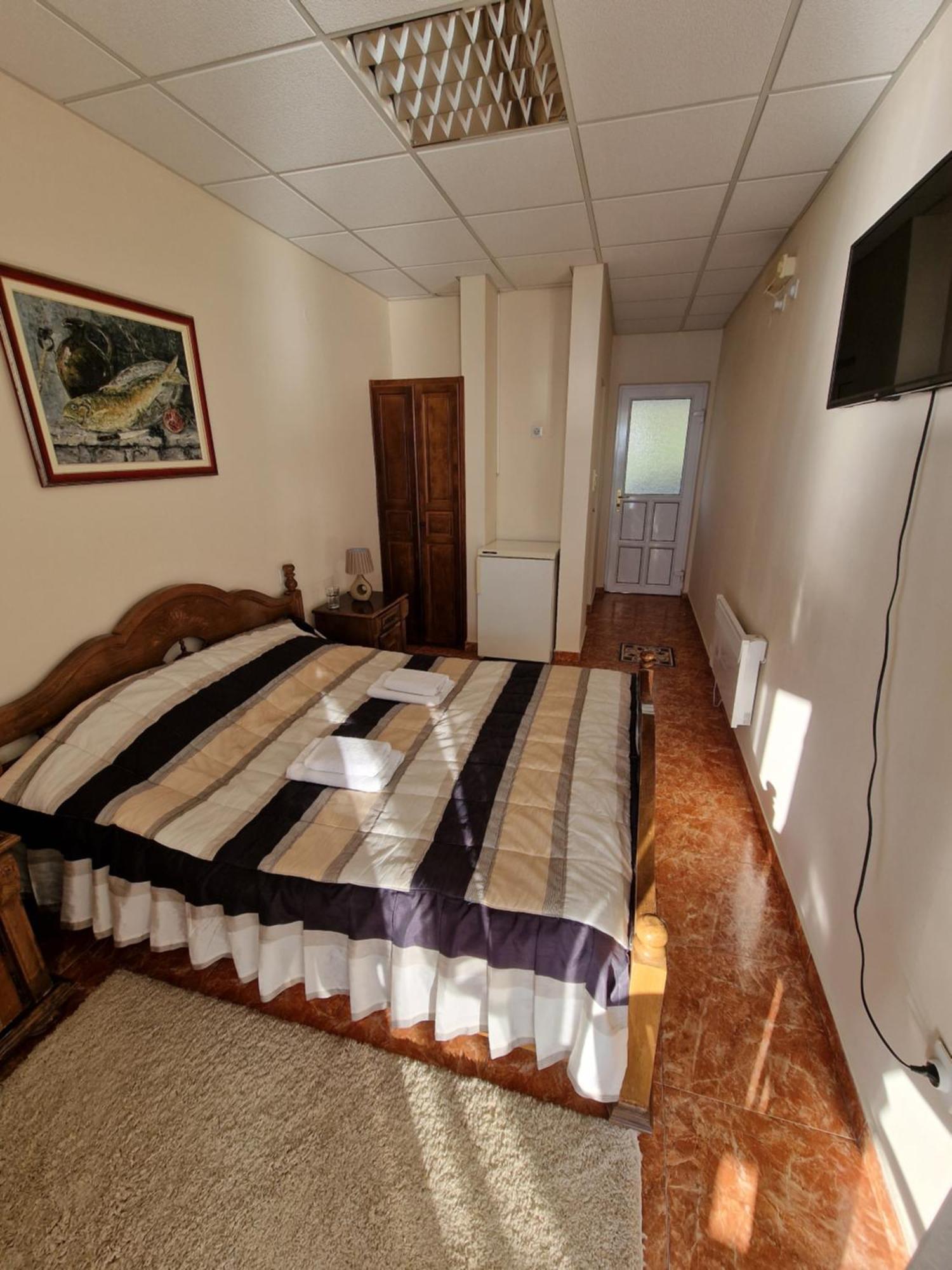 Villa Izvor Sutomore Luaran gambar